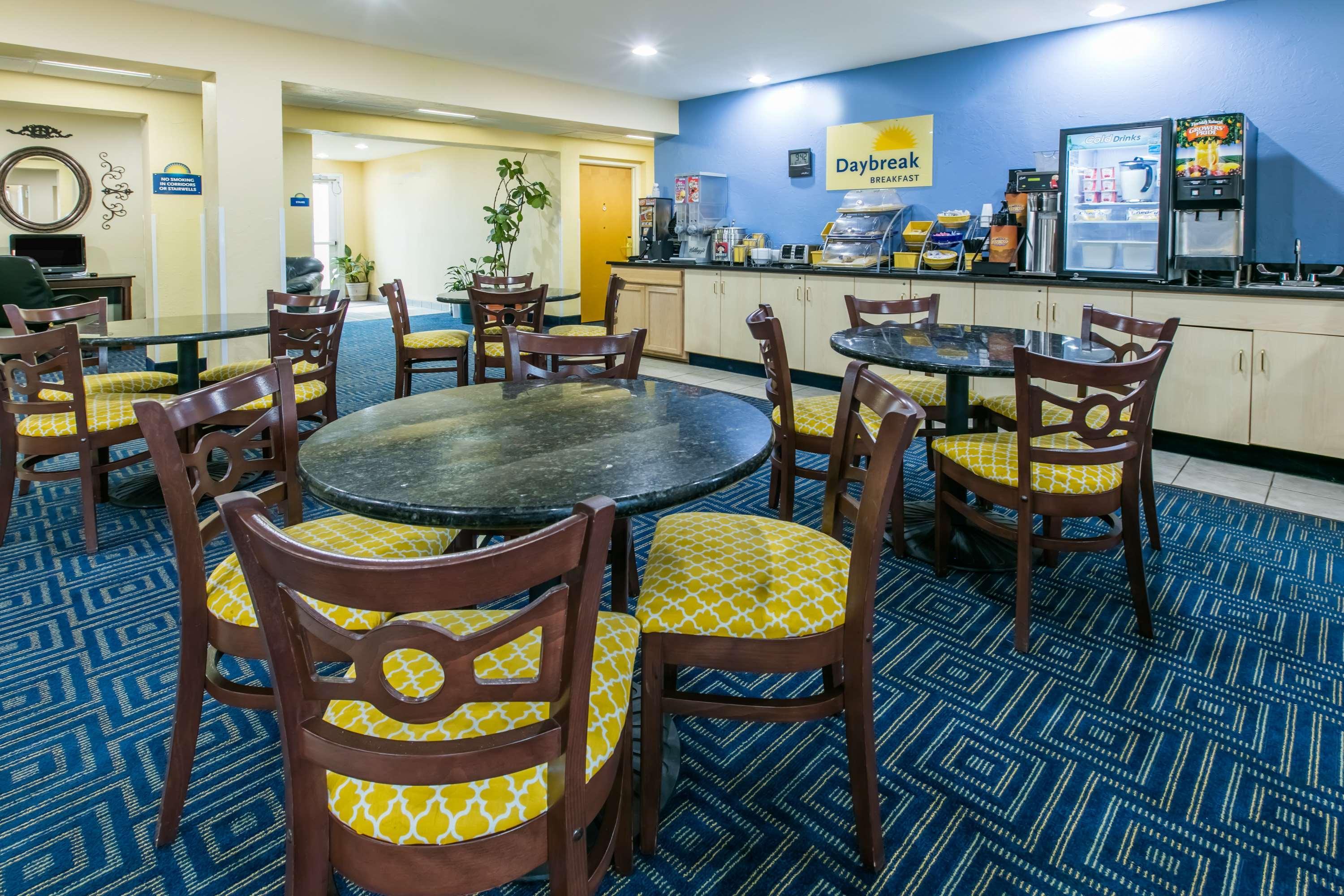 Days Inn Pryor Creek Kültér fotó