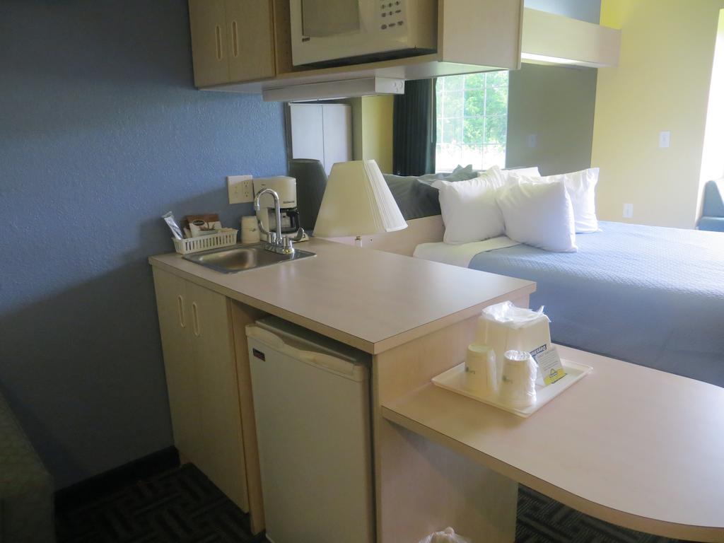 Days Inn Pryor Creek Kültér fotó