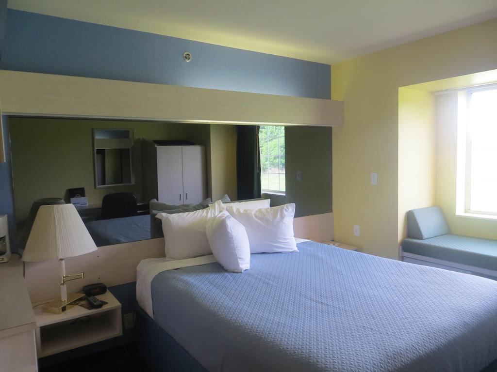 Days Inn Pryor Creek Kültér fotó
